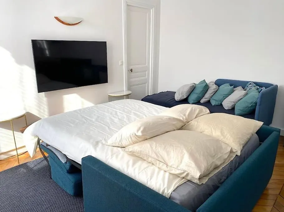 Mytripinparis - Large And Sunbathed 1Br - Close To The Eiffel Tower 0*, Paris