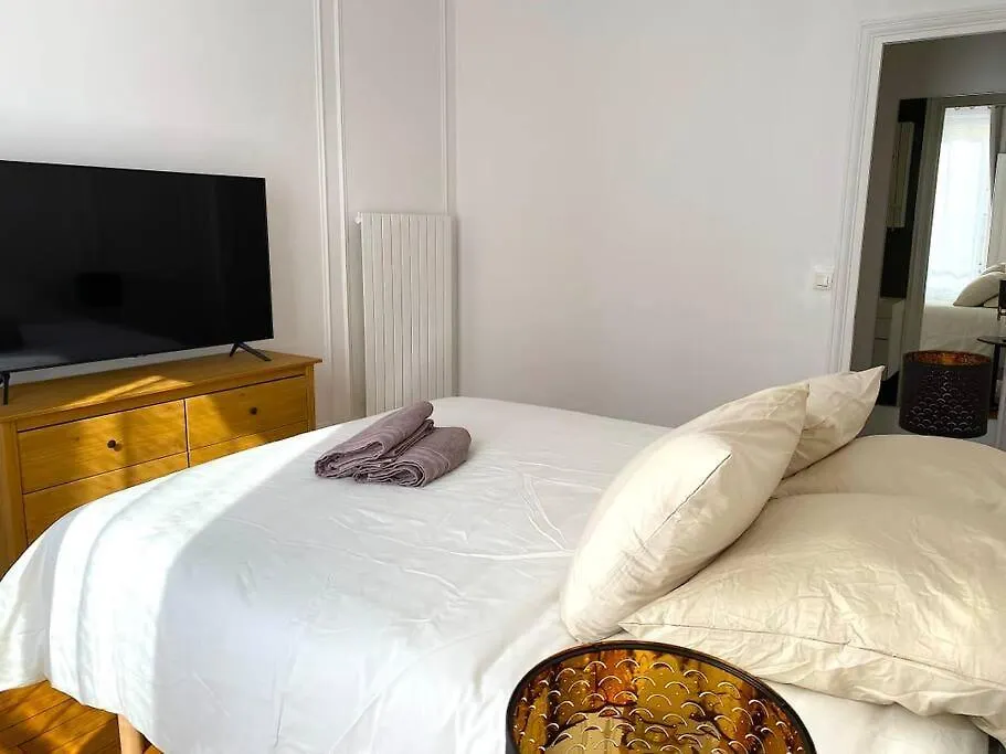 Apartment Mytripinparis - Large And Sunbathed 1Br - Close To The Eiffel Tower France
