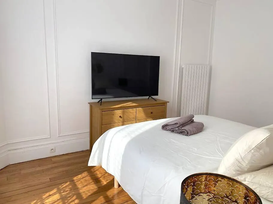 Apartment Mytripinparis - Large And Sunbathed 1Br - Close To The Eiffel Tower France